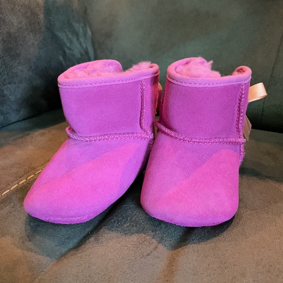 Ugg Infant Boots. Pink. Size 2/3 - Picture 2 of 5